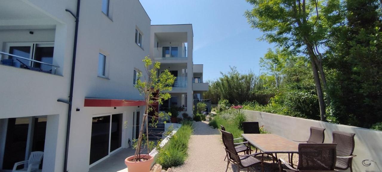 Aparthotel Dalmacija Privlaka  Εξωτερικό φωτογραφία